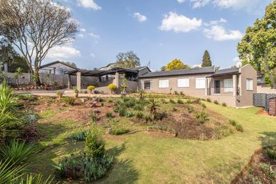 House For Sale in Roodekrans, Roodepoort
